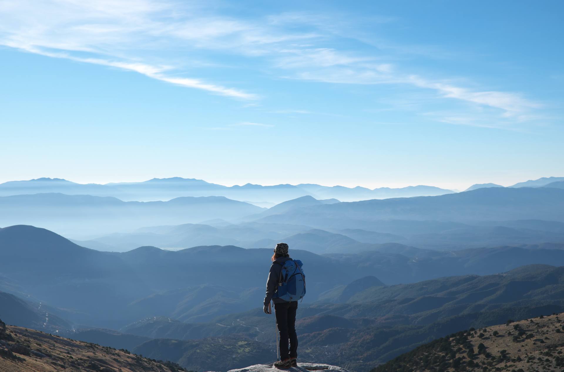 It was a 10hours hike without seeing any human beings on the trail. We made it to Drakolimni (Papigko, Greece), stunning view that you will not forget!