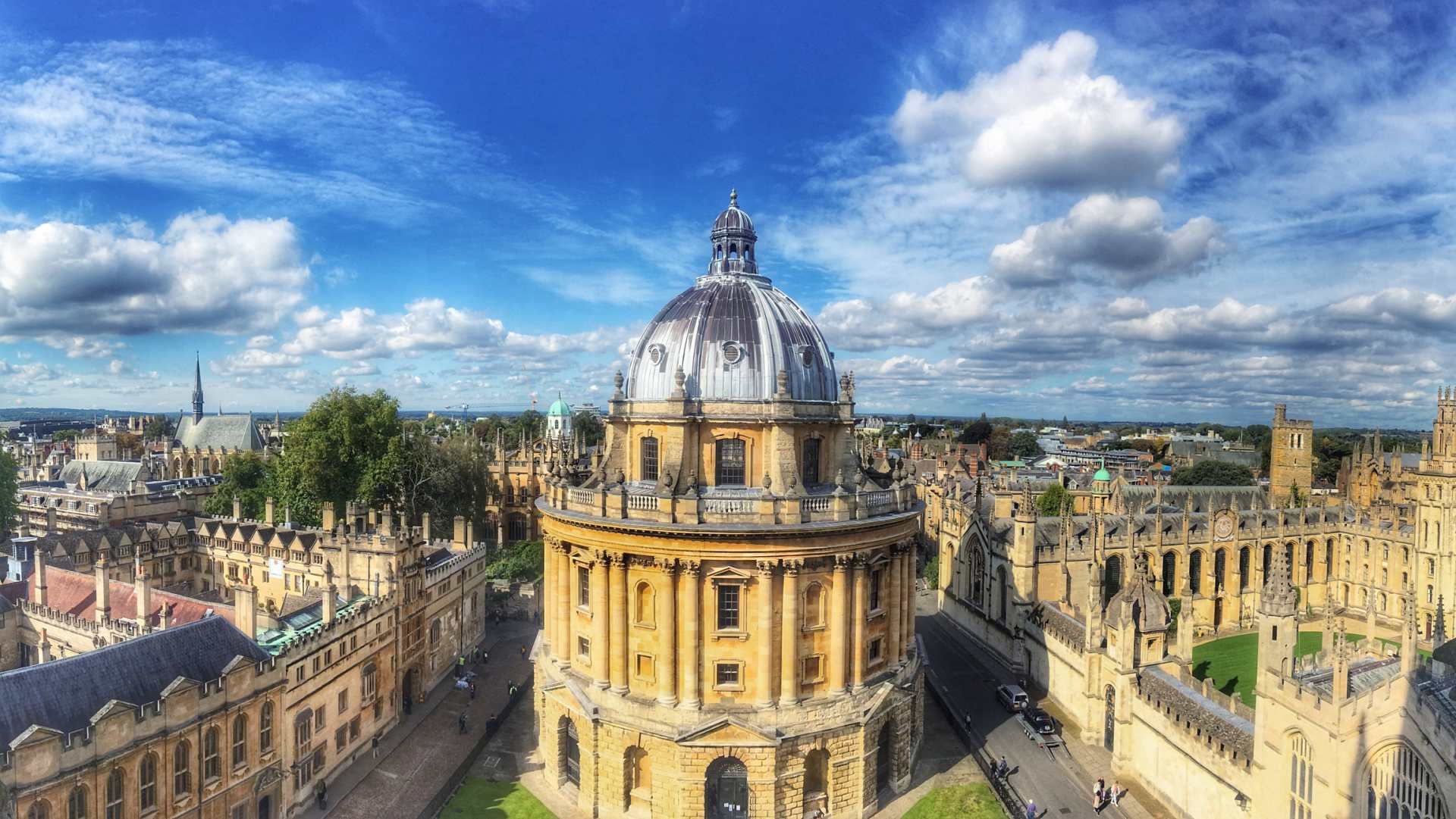 10 Reasons to Study at Oxbridge