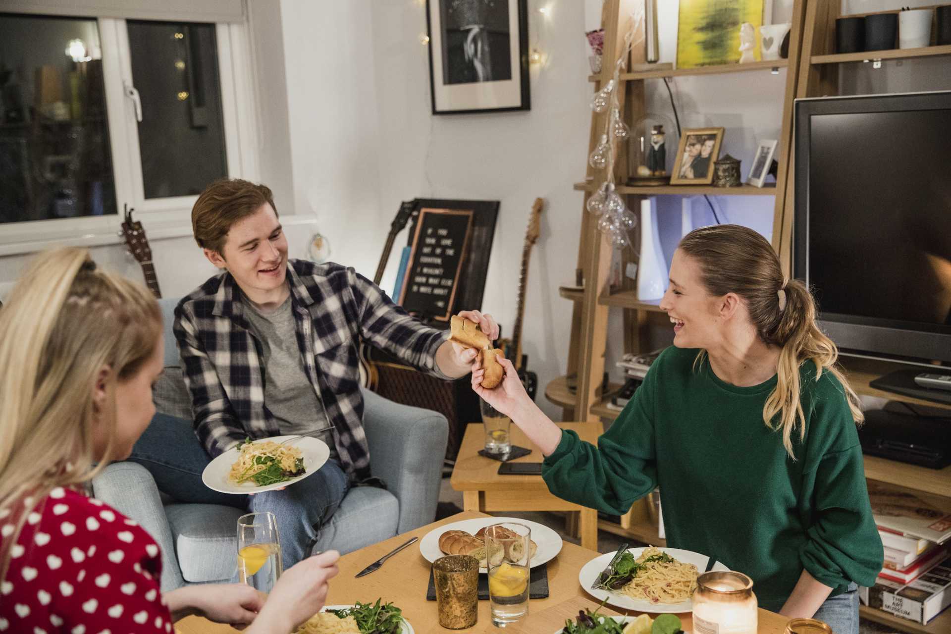 How to Choose Between On-Campus and Off-Campus Student Accommodation