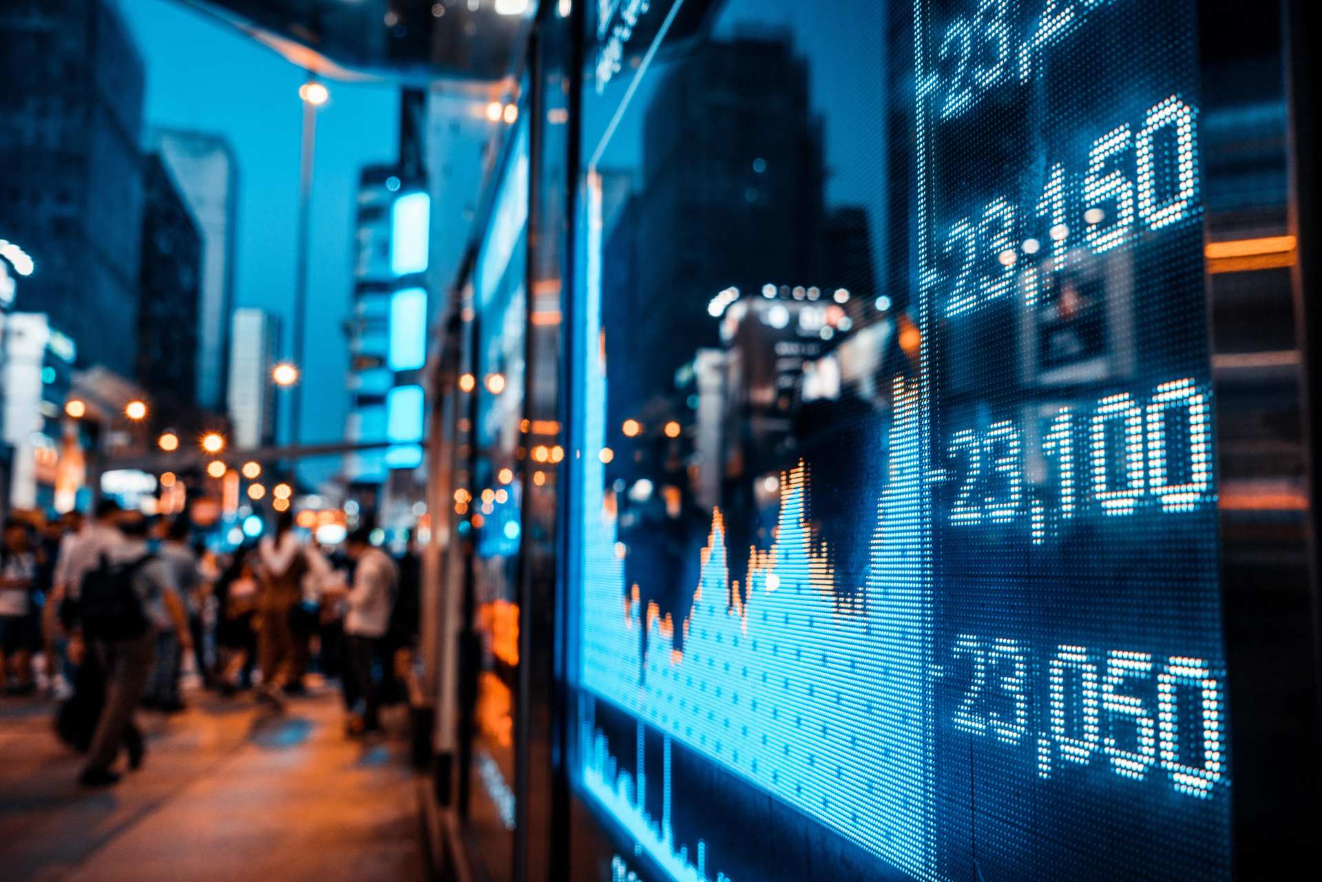 Why Should You Get a Master’s Degree in Economics?