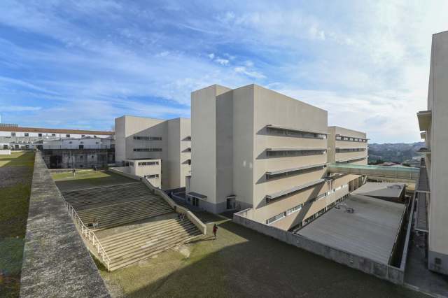 ICBAS School of Medicine and Biomedical Sciences