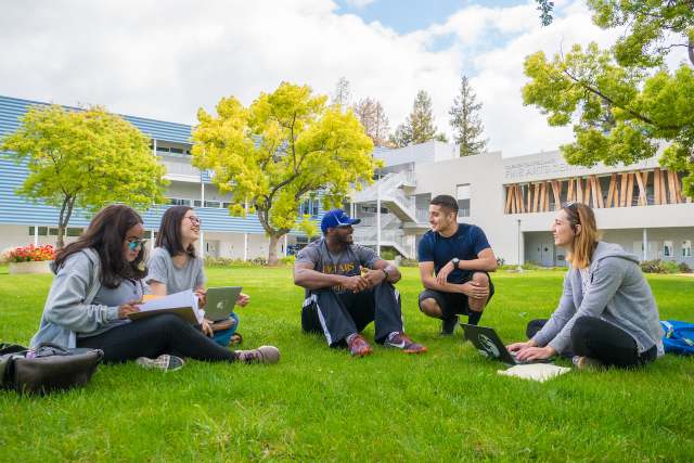 Cover photo for Art - Associate Degree