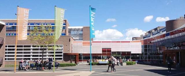 Cover photo for Baccalauréat en administration des affaires en commerce international