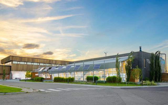 Cover photo for Post-Degree Diploma in Business Management - Information Technology Specialization