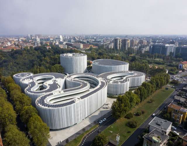 Cover photo for Bocconi University General Management Program Course