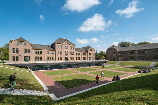 Cover photo for 国际商务理学硕士-供应链管理