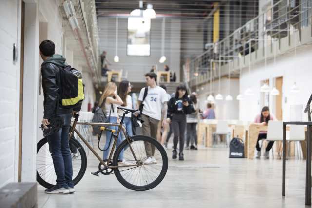 Cover photo for 时尚设计与技术硕士