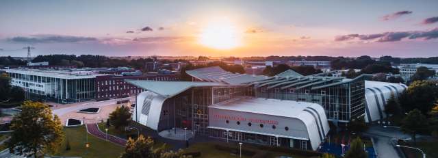 Cover photo for 电气与电子工程学士学位 - 主修机电一体化