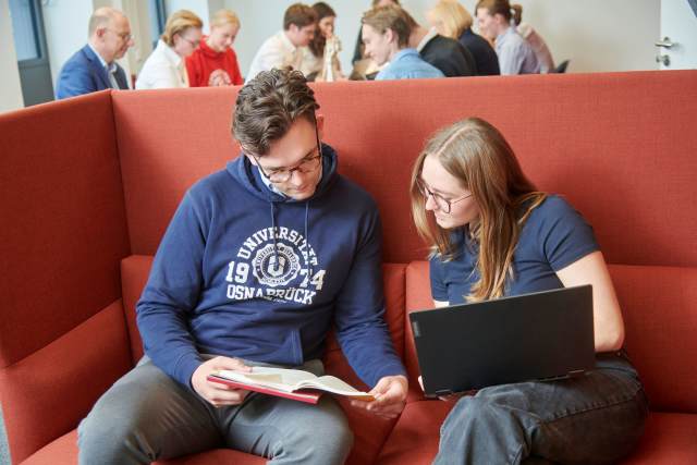 Cover photo for Máster en Derecho Europeo de la Tecnología (METL)