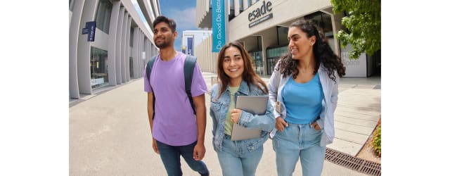 Cover photo for 工商管理双学位 + 全球治理、经济和法律秩序学士学位