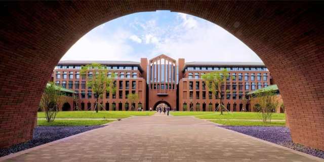 Cover photo for Master's Degree in Materials Science Engineering