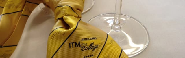 Cover photo for 国际酒店及旅游管理文凭