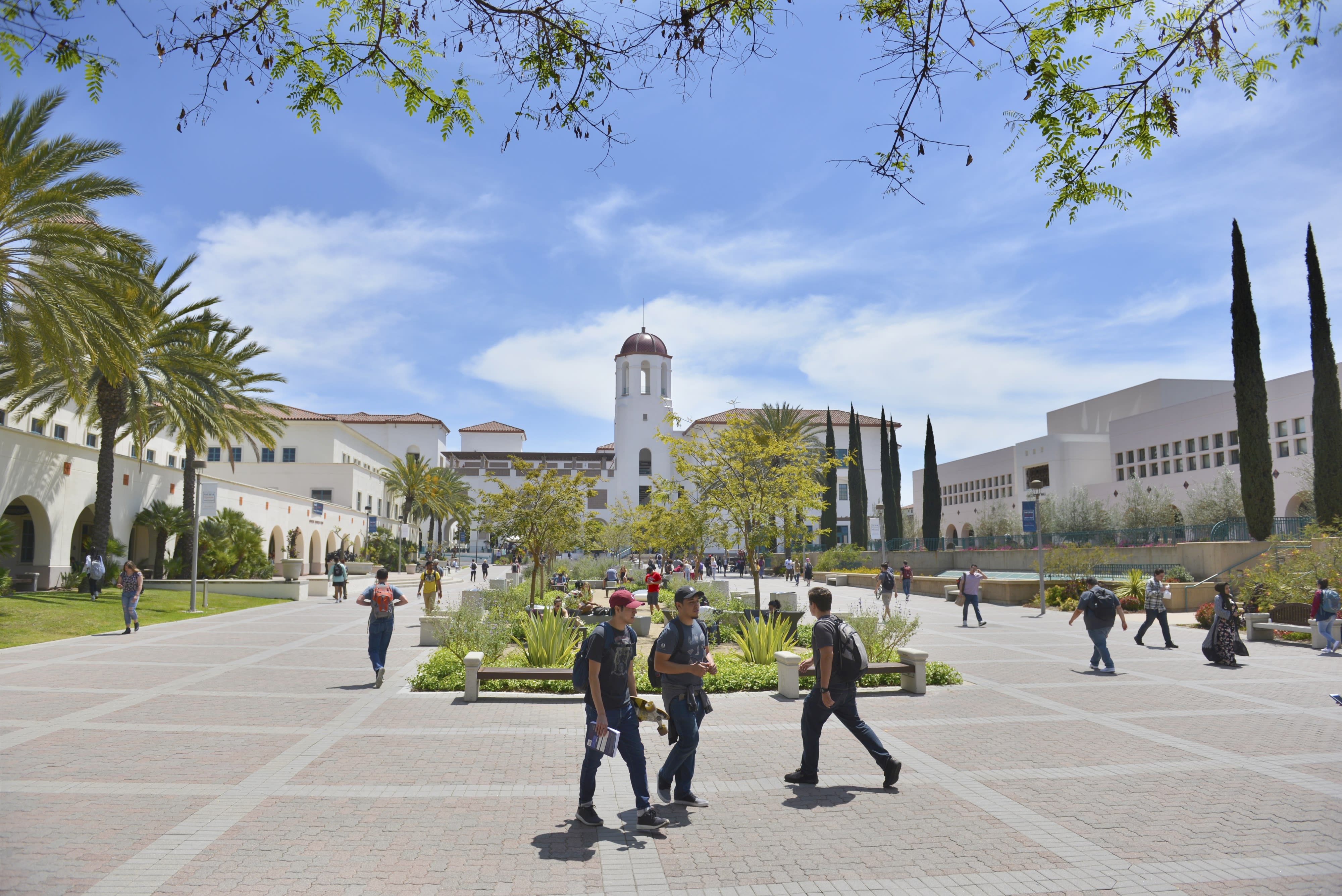 San Diego State University en San Diego, Estados Unidos de América Grados