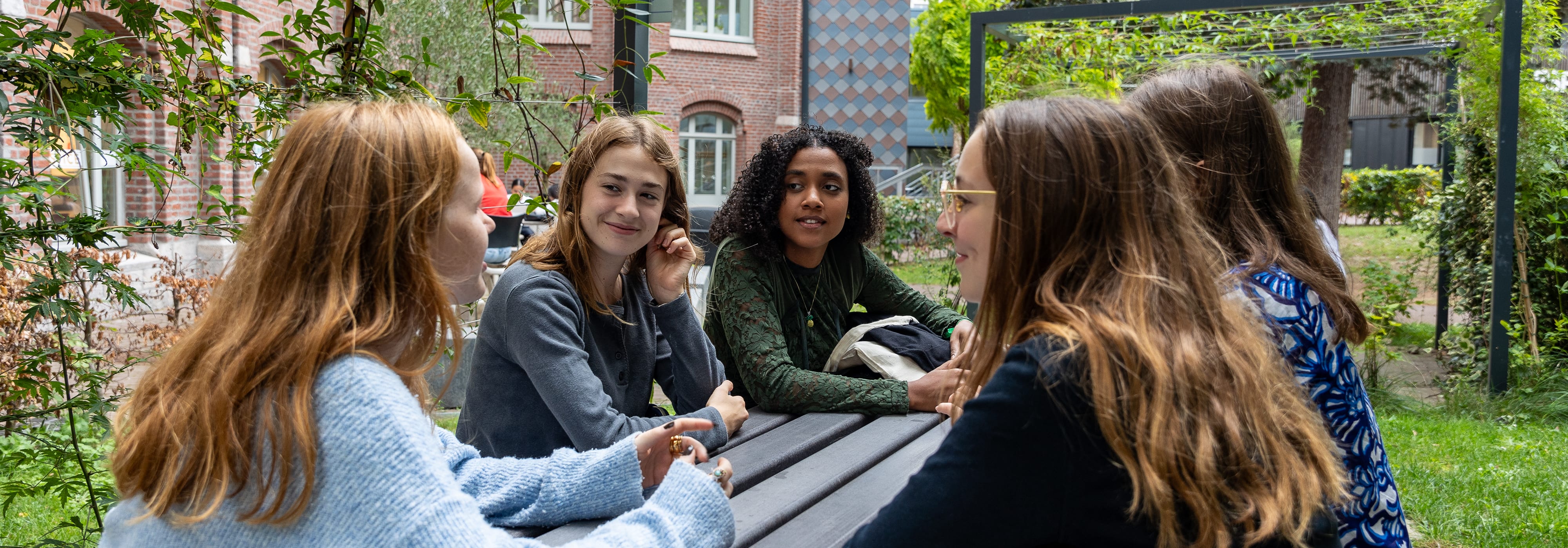 European School of Political and Social Sciences