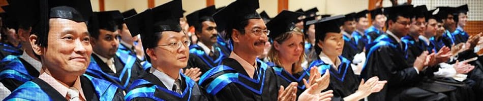 Студенты из разных стран. Master university. Бакалавриат в англии. Студенты. Джея нейтца из вашингтонского университета.