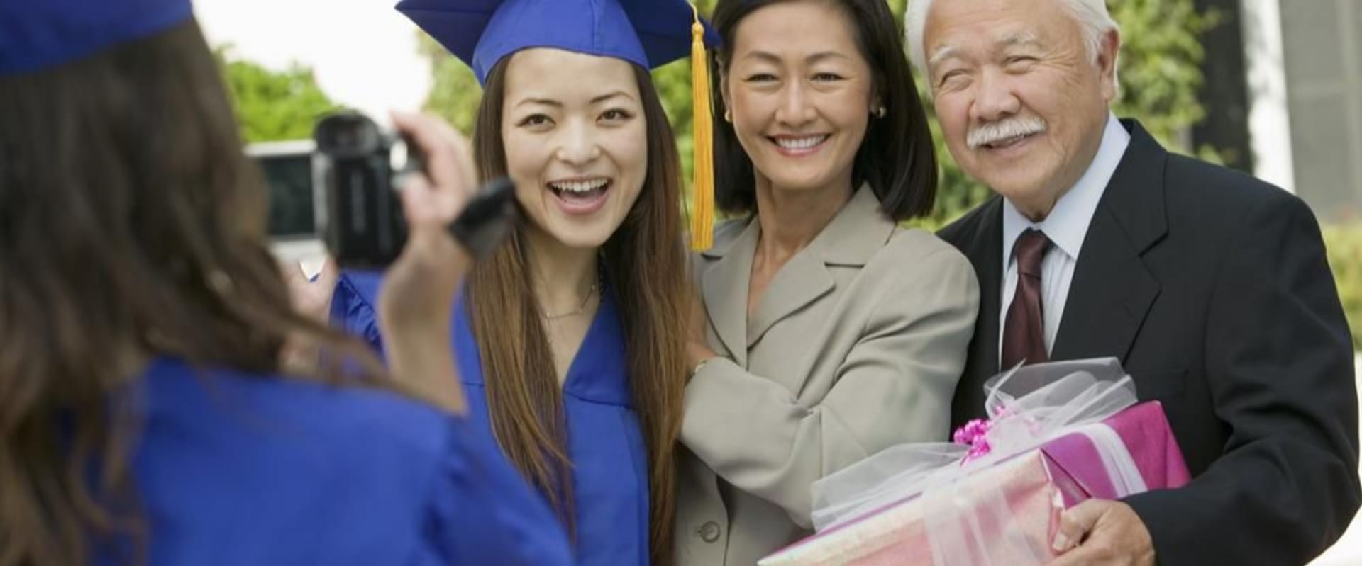 gifts for female law school graduates