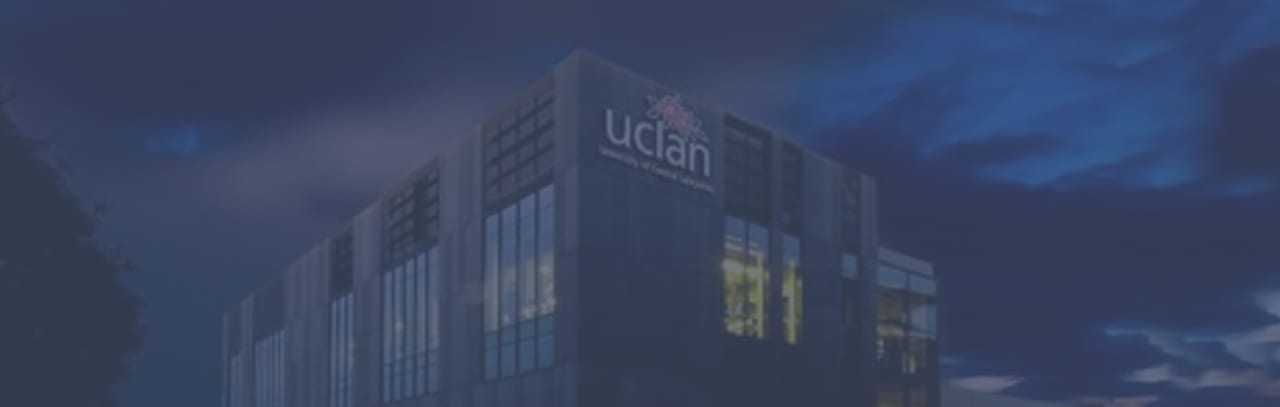 Lancashire Law School - University of Central Lancashire LLB vyresnysis statusas