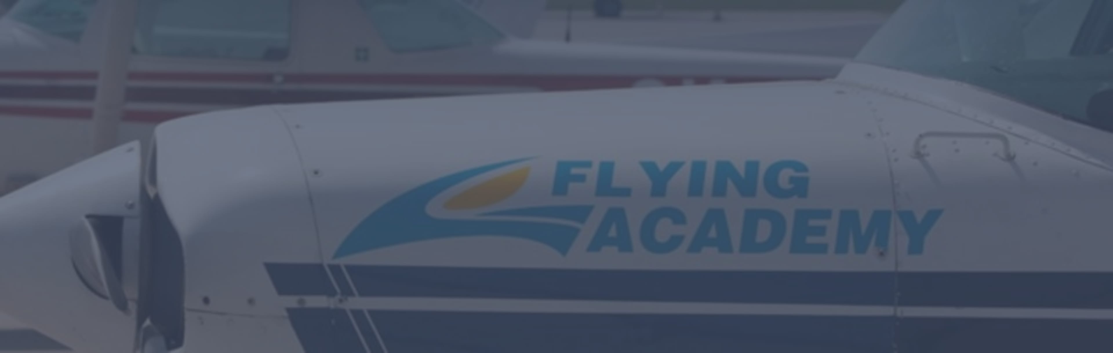 Flying Academy FAA entrenamiento de vuelo de 0 a 1,500 horas con posibilidad de empleo.