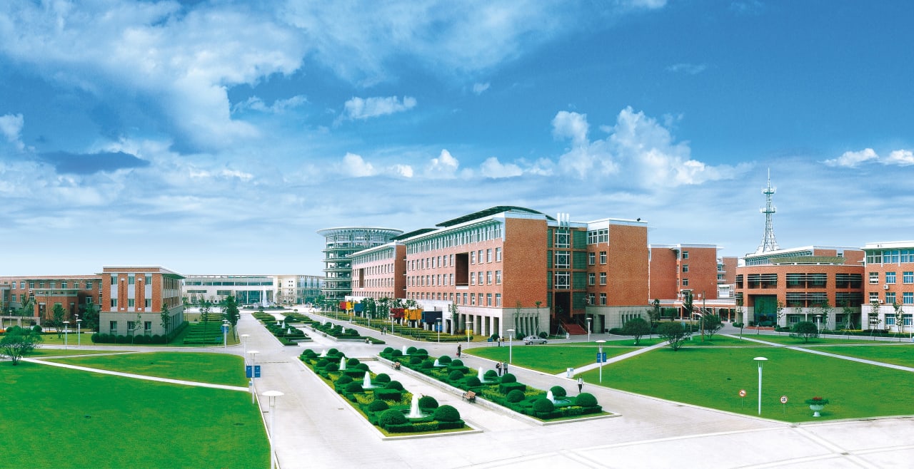 Zhejiang Wanli University Bachelor in Advertising