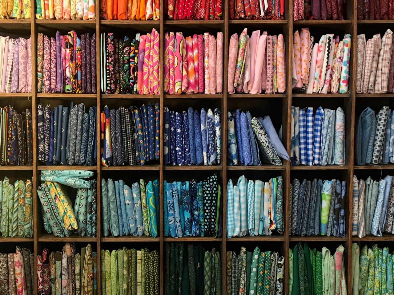 Contacter directement les écoles - Comparer plusieurs En ligne Programme d'Année d'Études Préparatoires  (Année préparatoire) Programmes dans Conception textile dans Royaume-Uni 2023
