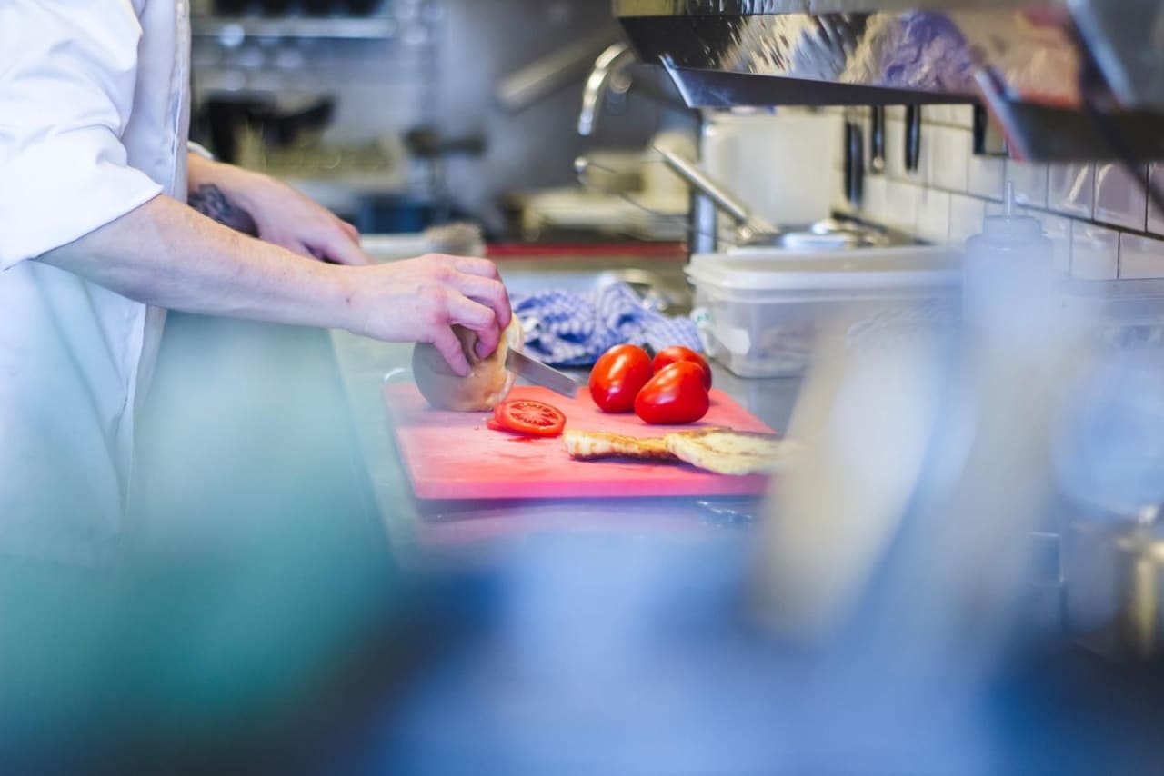 Contacter directement les écoles - Comparer 6 Masters dans Gastronomie 2023