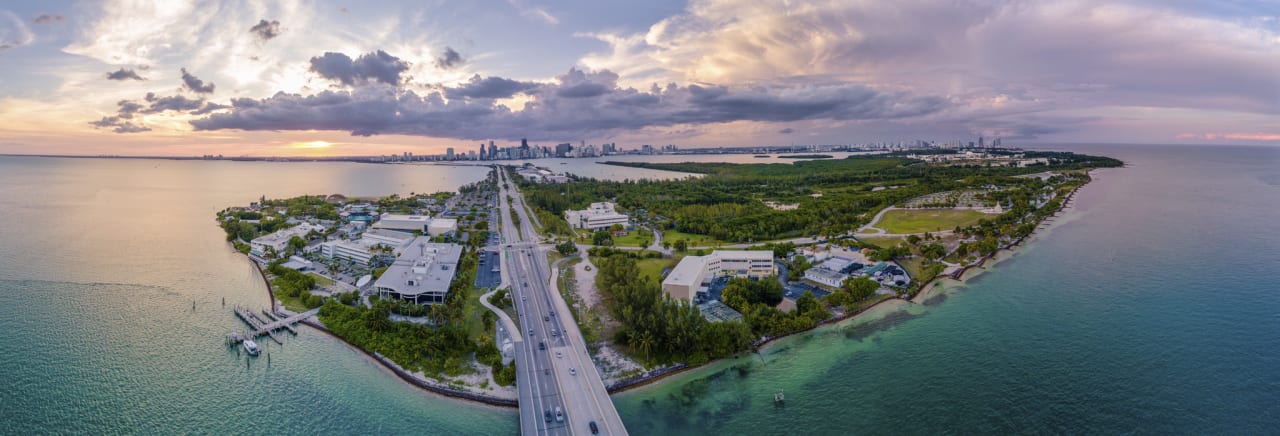 University of Miami Rosenstiel School Tytuł magistra nauk o morzu i atmosferze (zwolniony z GRE)