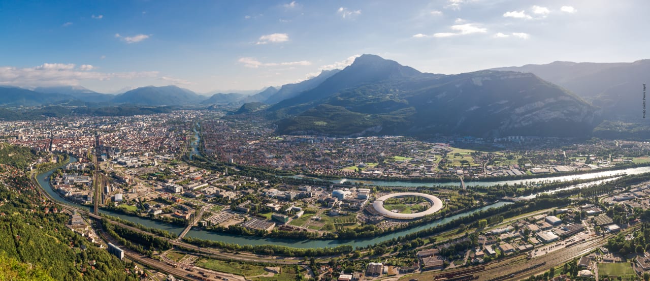 Grenoble Ecole de Management Magister Lanjutan dalam Manajemen Biomedis