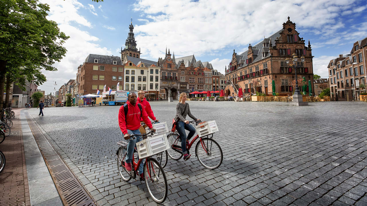 Radboud University BSc di bidang Ekonomi dan Ekonomi Bisnis