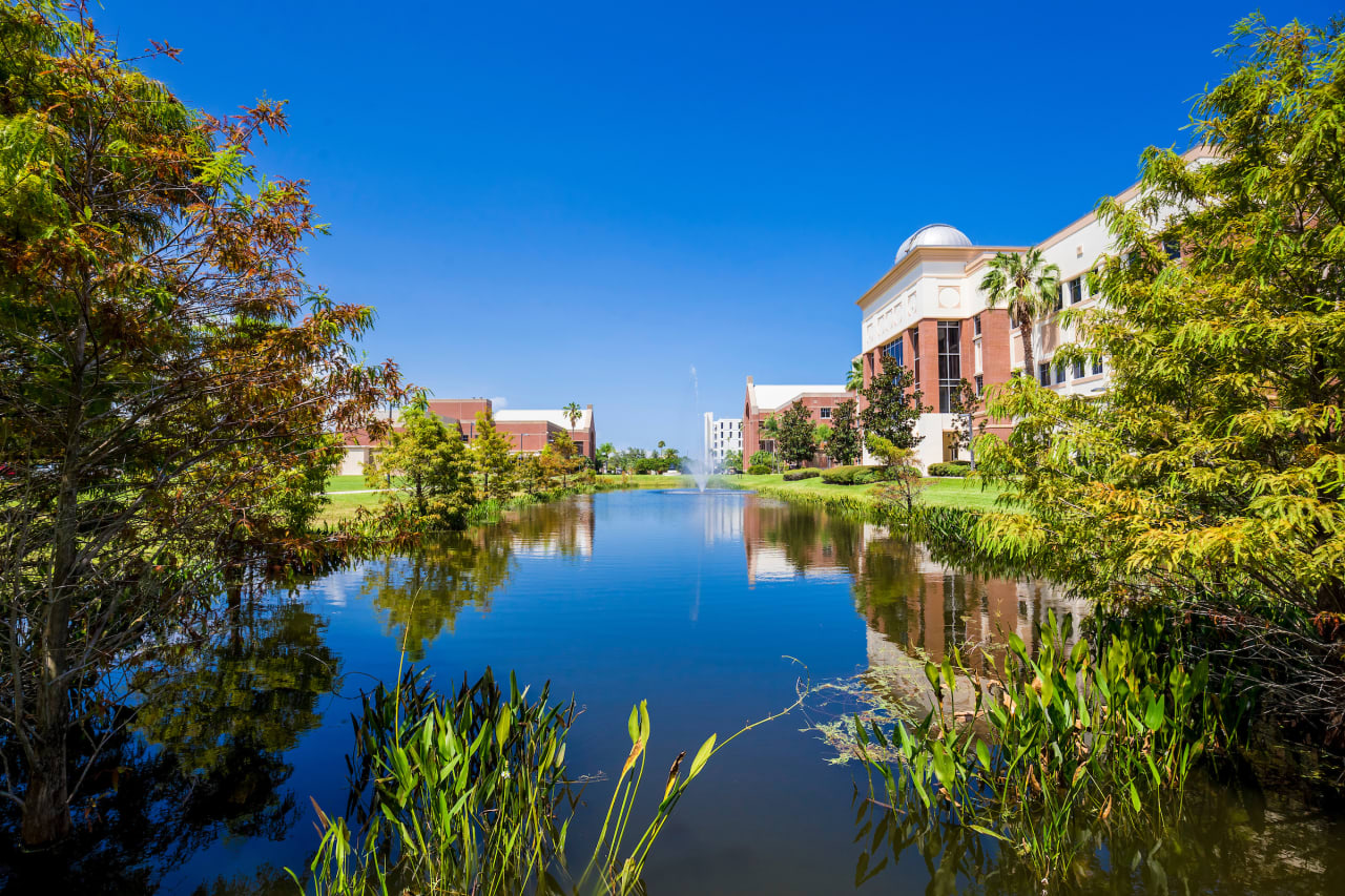 Florida Institute of Technology Licenciatura en Gestión de la Construcción