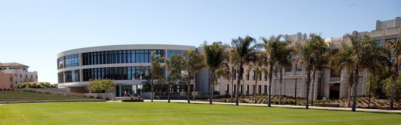 Loyola Marymount University - College of Business Administration Mistr v globálním podnikovém managementu