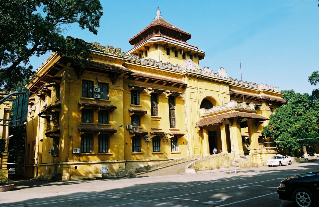 Vietnam National University, Hanoi - International School