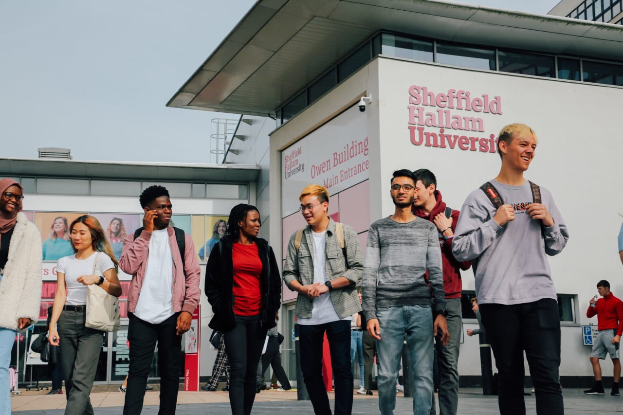 Sheffield Hallam University Programa de Fundación Internacional - Negocios, Derecho y Ciencias Sociales