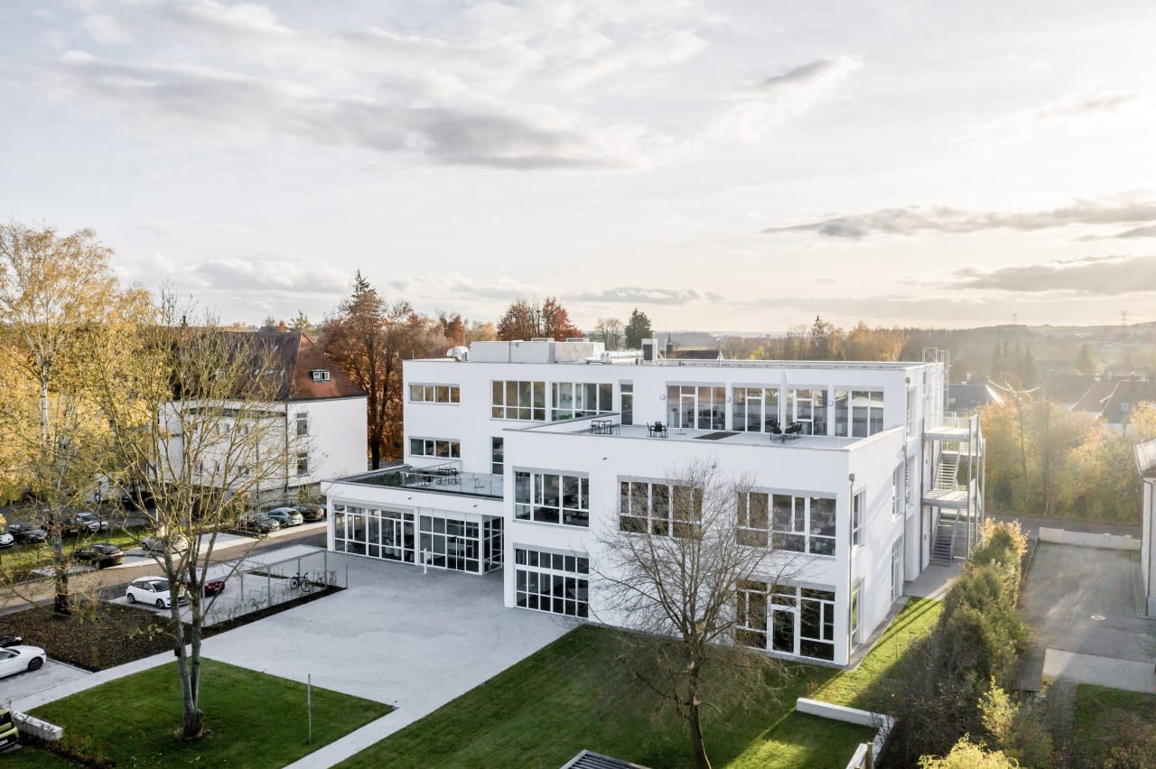 SRH Fernhochschule – The Distance Learning University Globalna poslovna administracija (MBA)