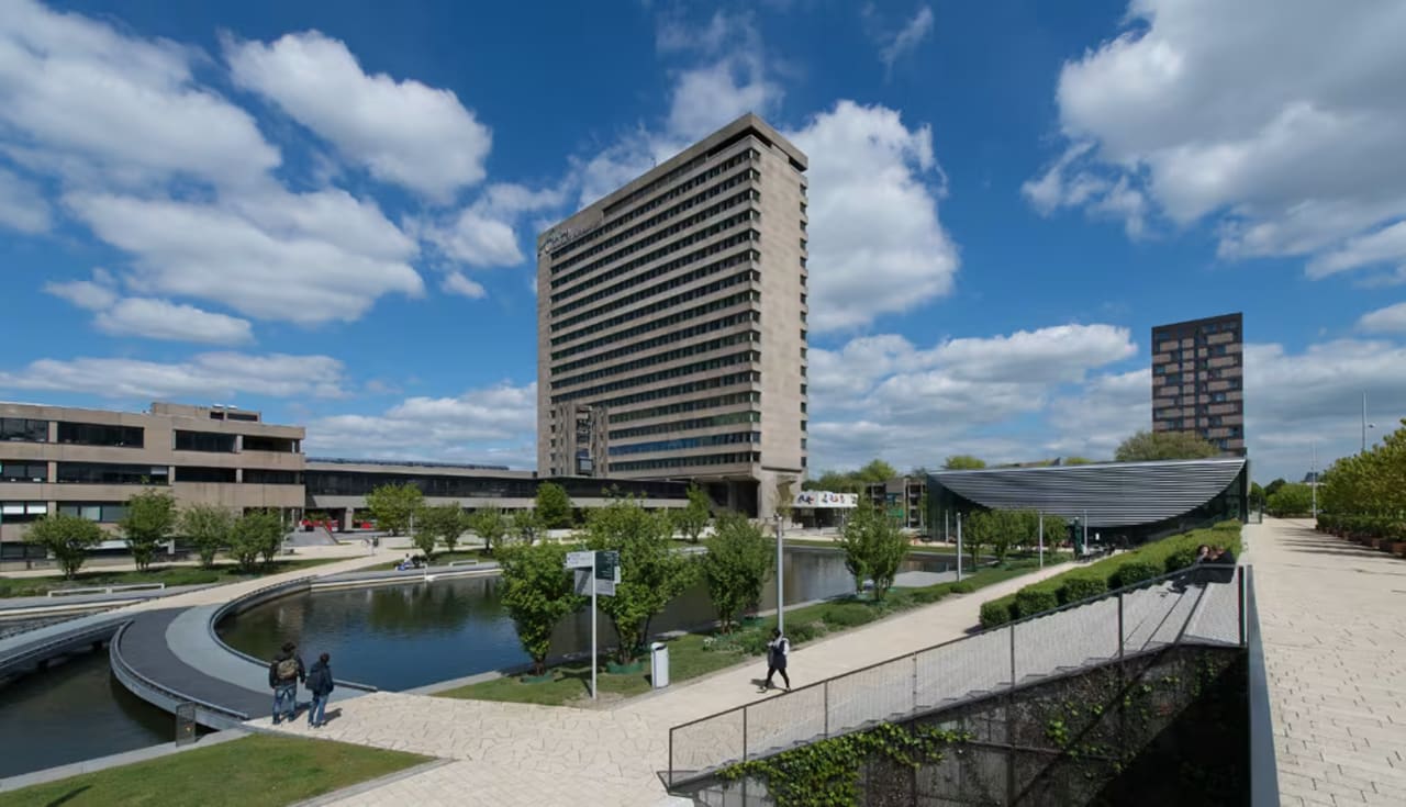 Erasmus School of Economics - Erasmus University Rotterdam Licenciatura Internacional en Economía y Economía de la Empresa