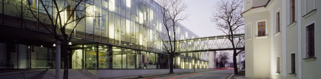 Brno University of Technology Bakalaureus mehaanilise ehituse alustes