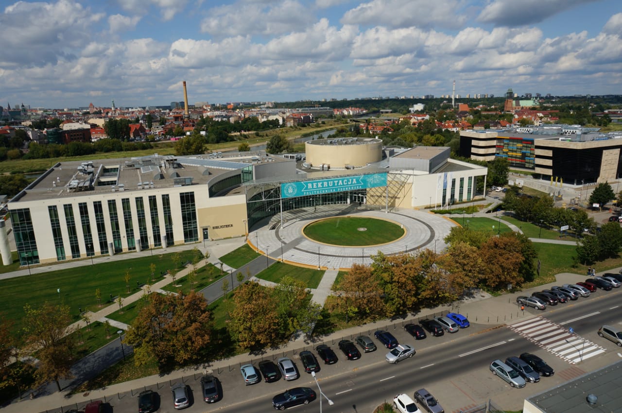 Poznan University of Technology MSc v oboru elektronika a telekomunikace: Informační a komunikační technologie