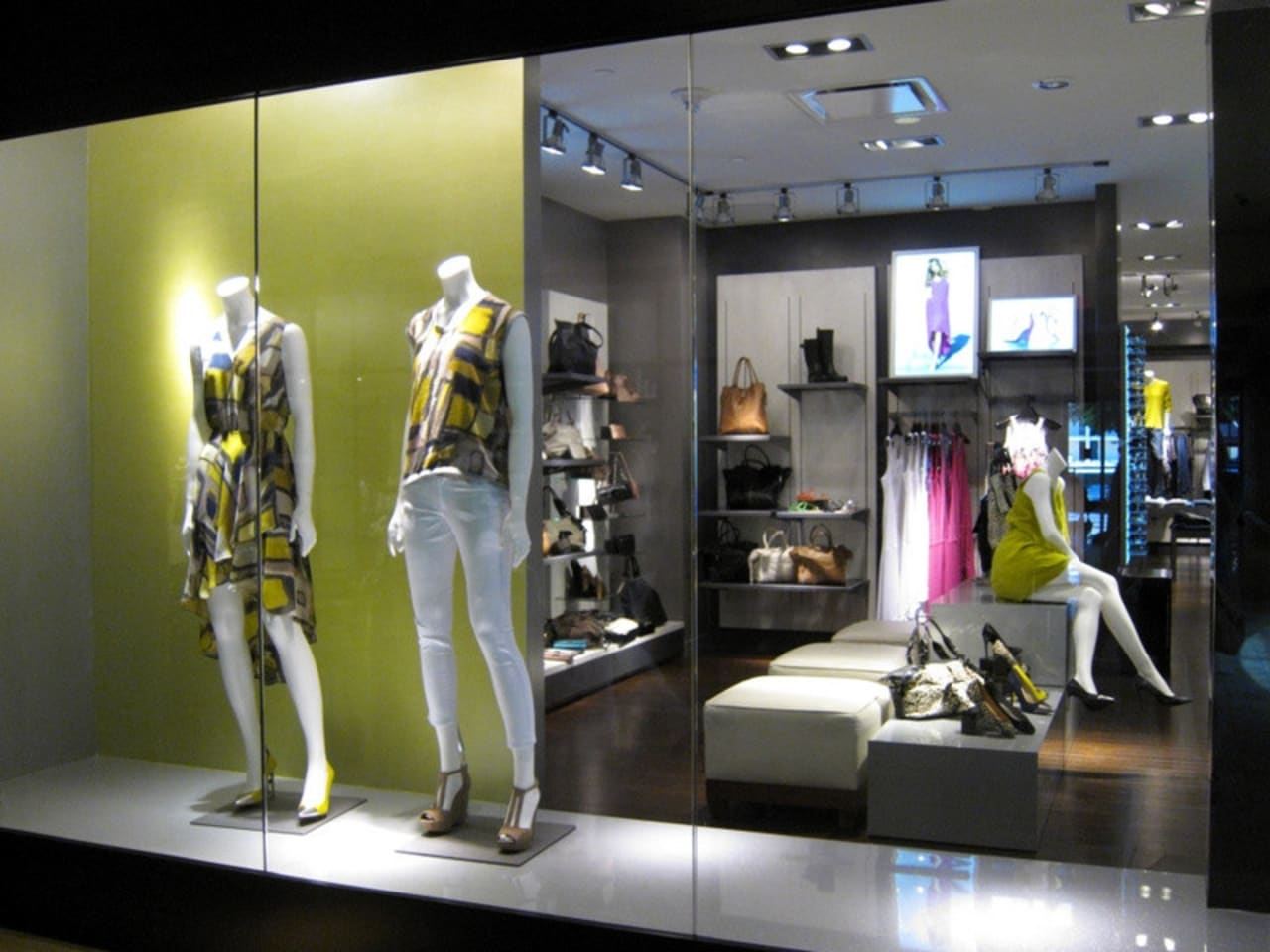 Store Design, Retail Management