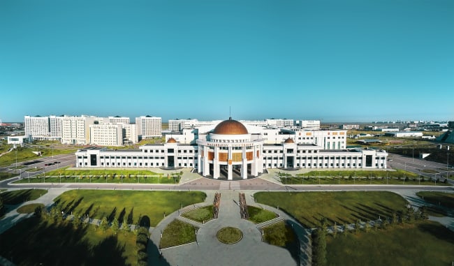 critical thinking nazarbayev university