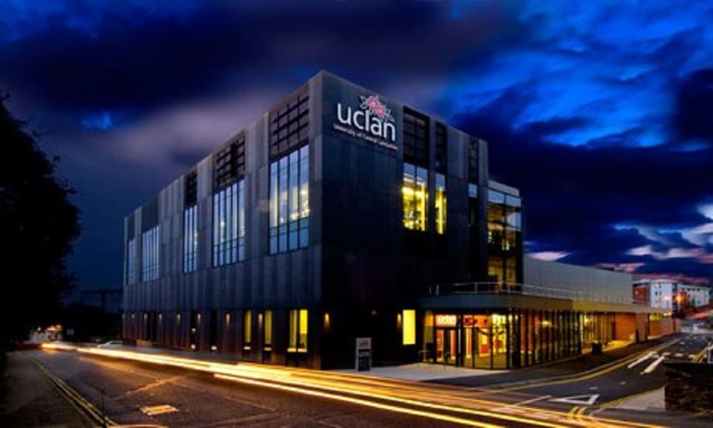 Lancashire Law School - University of Central Lancashire LLB vanemlik staatus