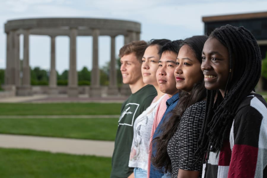 166153_20190506_intl_student_colonade_0015_f.jpg