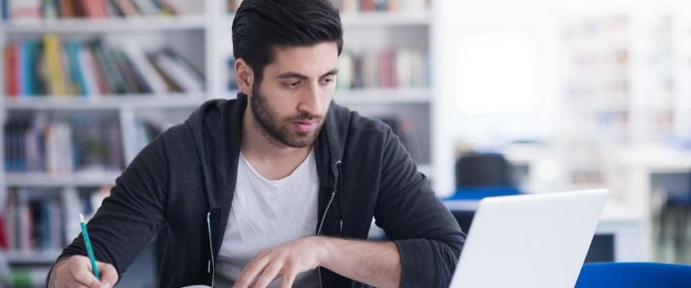 Why Entrepreneurs Should Get Their College Degree Online