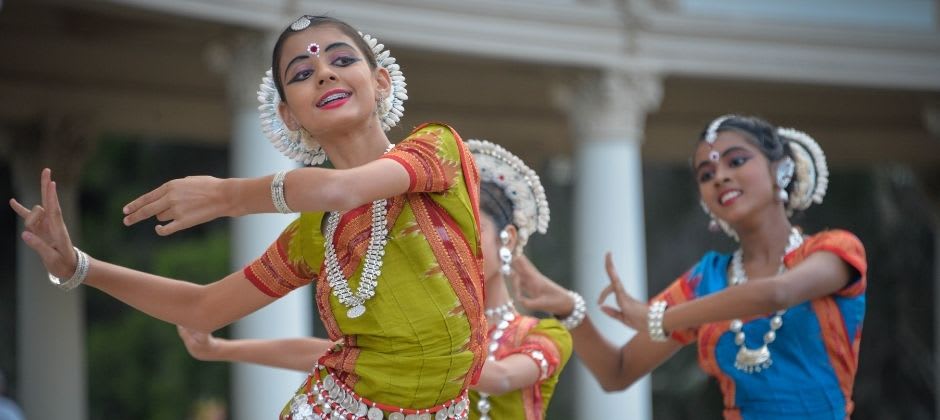indian dancing