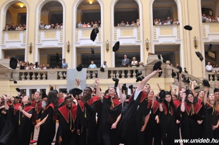 118344_diplomaoszto5.jpg
