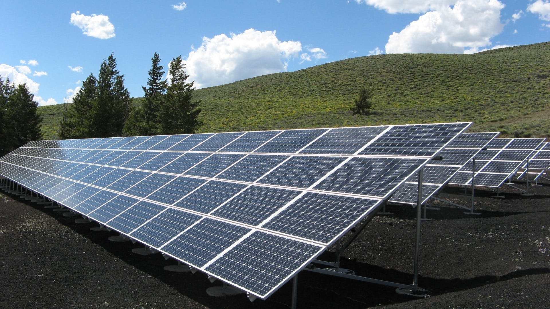 148398_solar-panel-array-power-sun-electricity-159397.jpeg