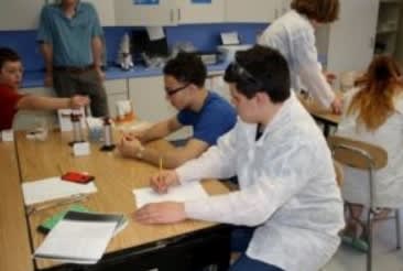 73465_HighSchoolProgram01.jpg