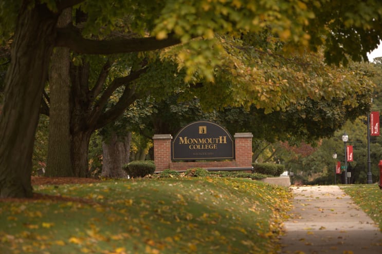 111248_MonmouthSign.jpg