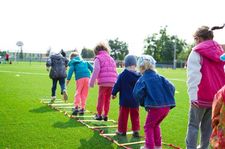 129856_rsz_action-activity-boy-children-296301.jpg
